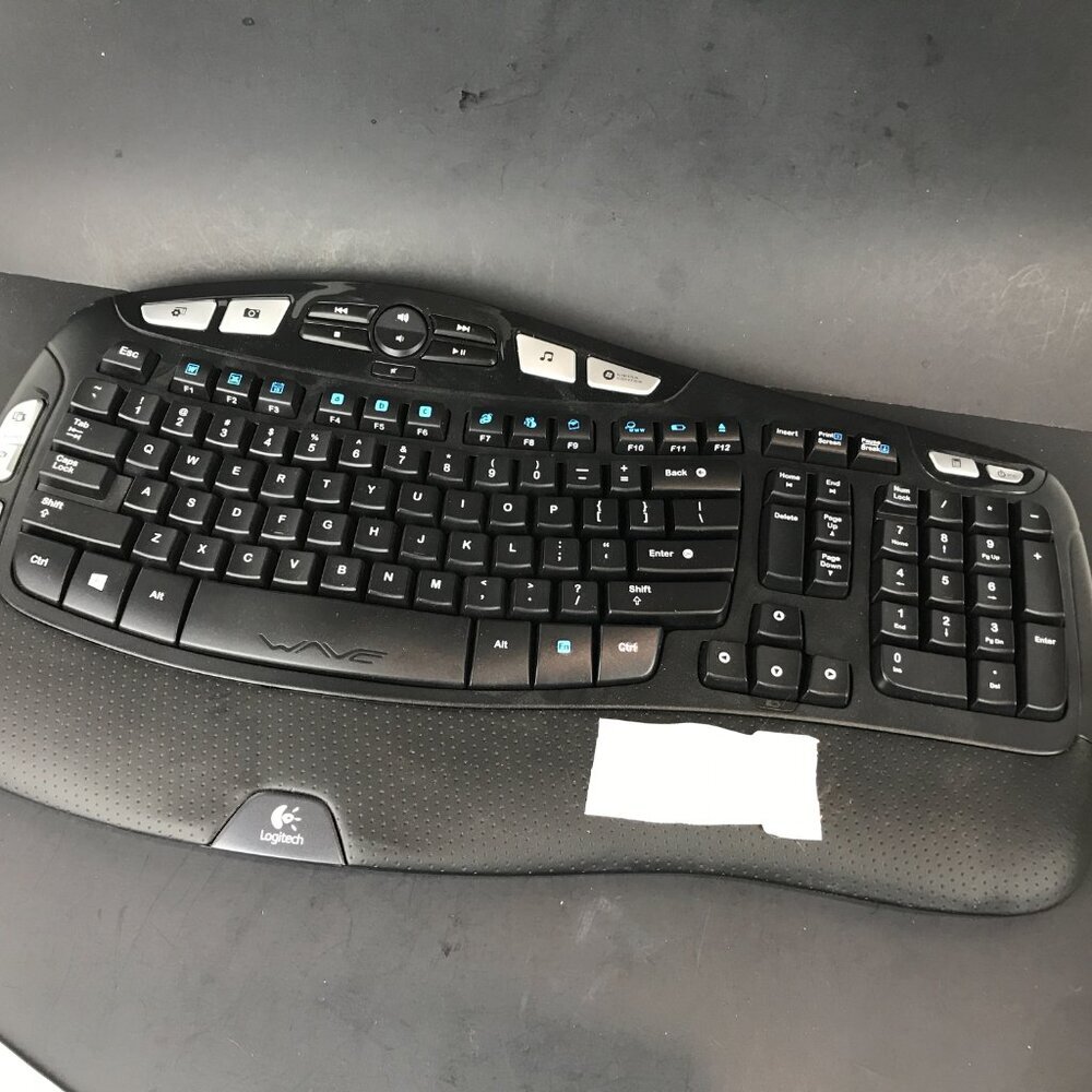 Logitech wireless keyboard (untested) - Picture 2 of 5